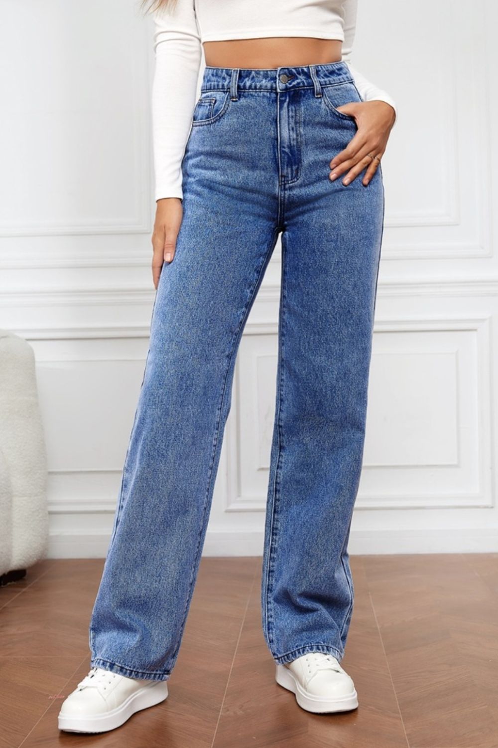 Courtney High Waist Straight Jeans