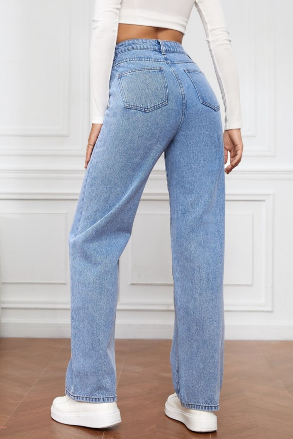 Courtney High Waist Straight Jeans